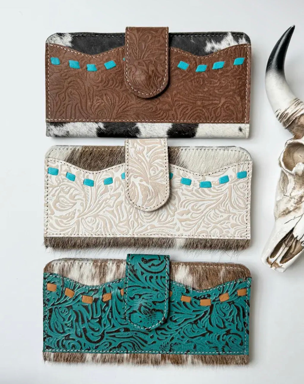 western-floral-leather-tooled-wallet