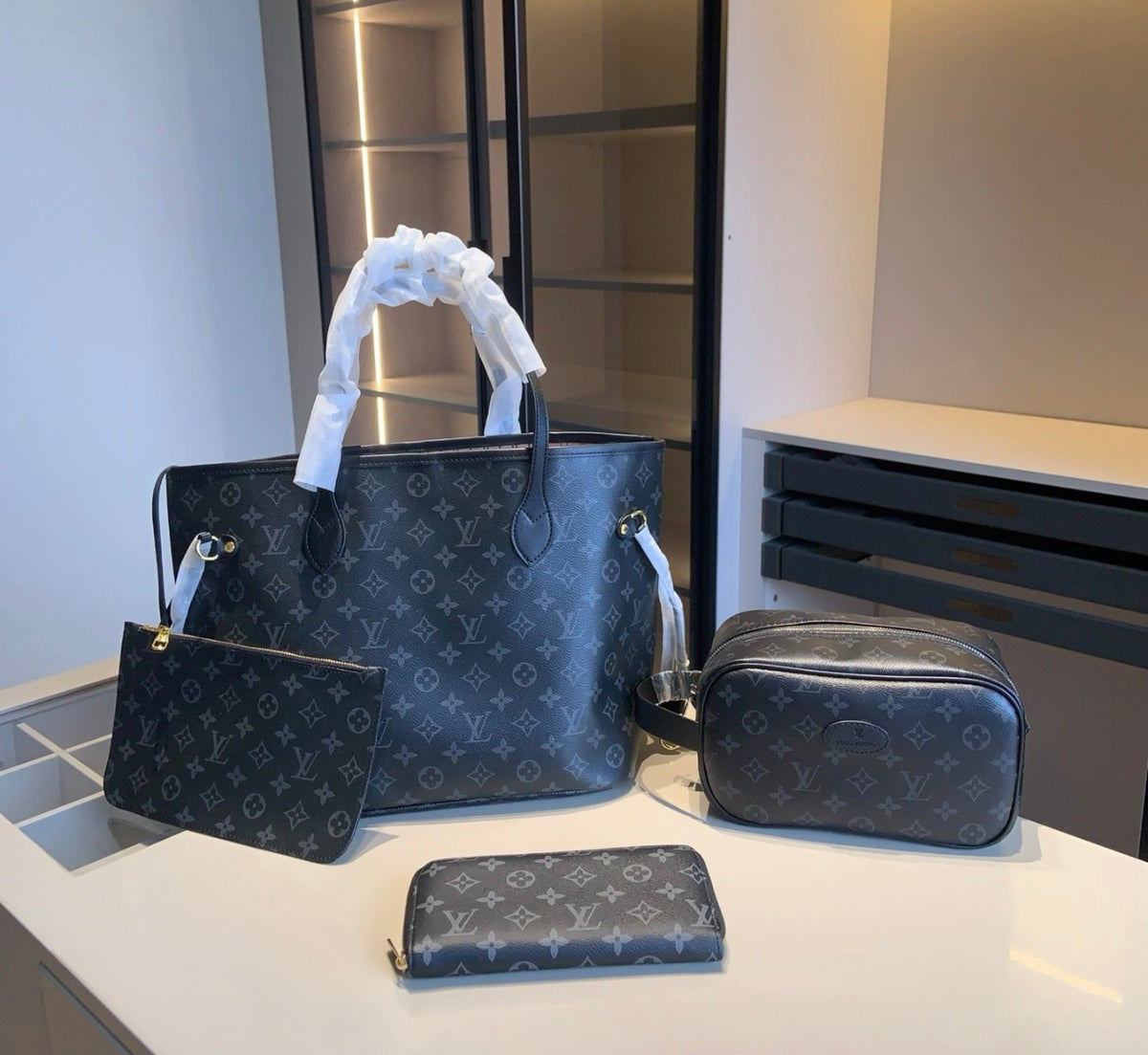 LV Purse Set
