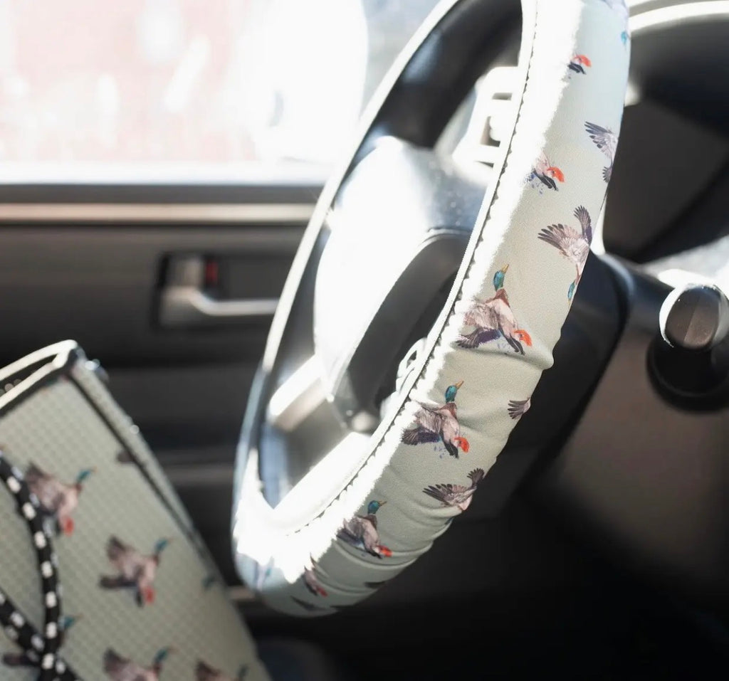 steering-wheel-cover