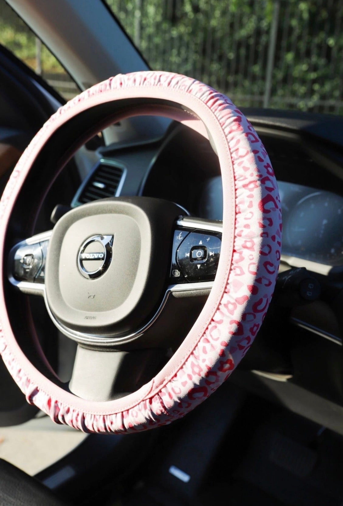 steering-wheel-cover