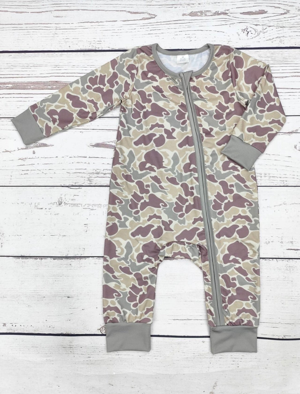 baby-camo-print-zip-sleeper
