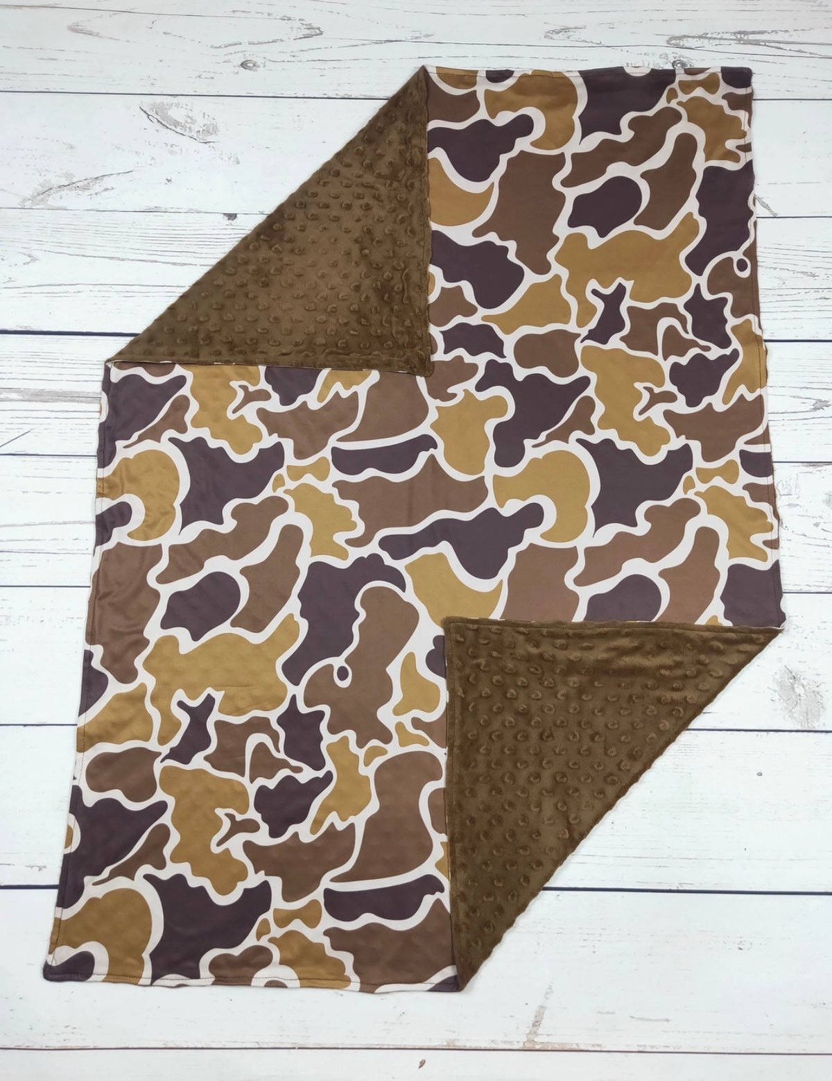 brown-camo-blanket-1