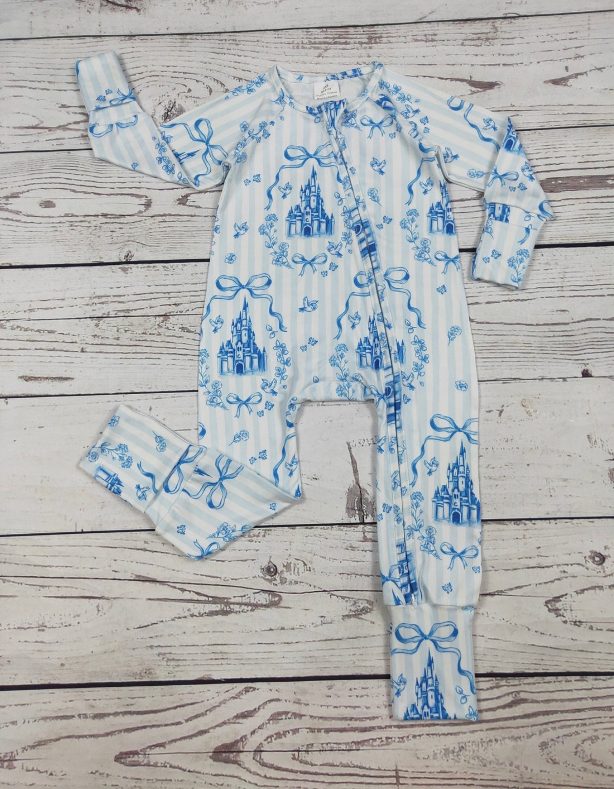bow-printed-sleeper