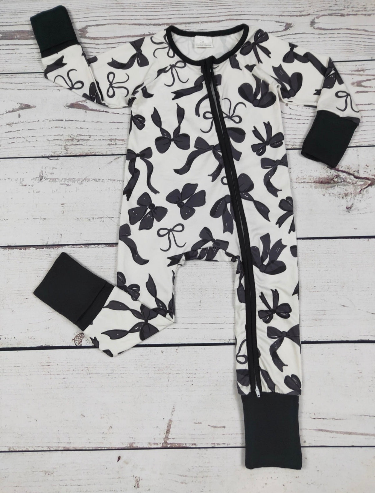 black-bow-sleeper