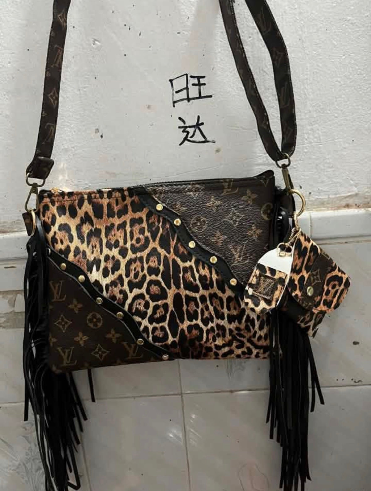 lv-fringe-purse